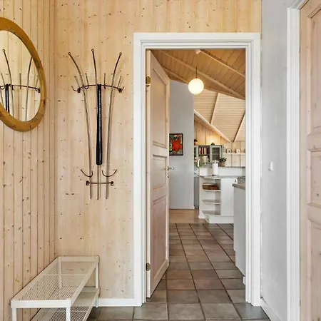 Ha384-hals-brombaervej-16 Hou (Nordjylland)